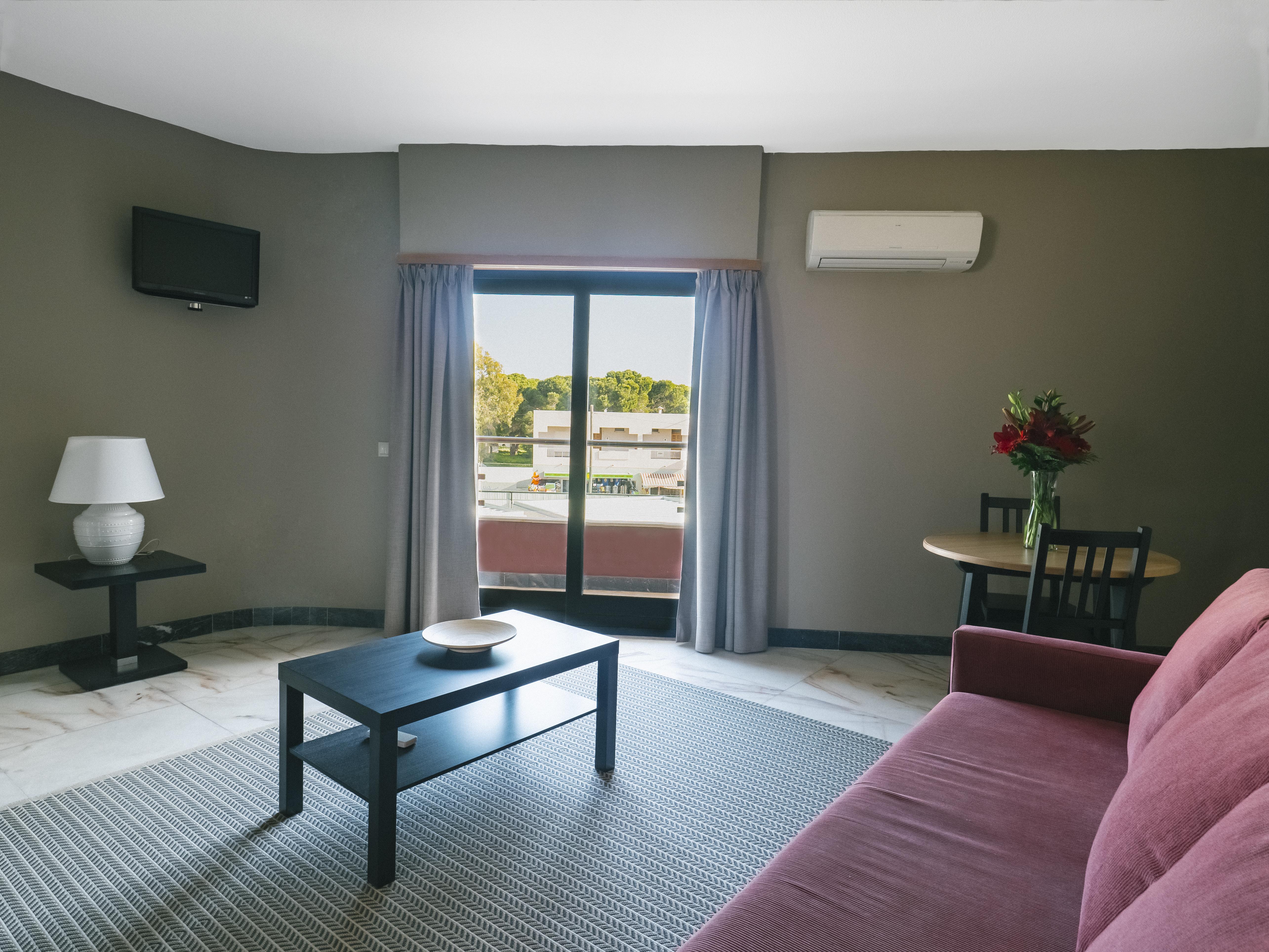 Topazio Vibe Beach Hotel & Apartments - Adults Friendly Албуфейра Екстер'єр фото