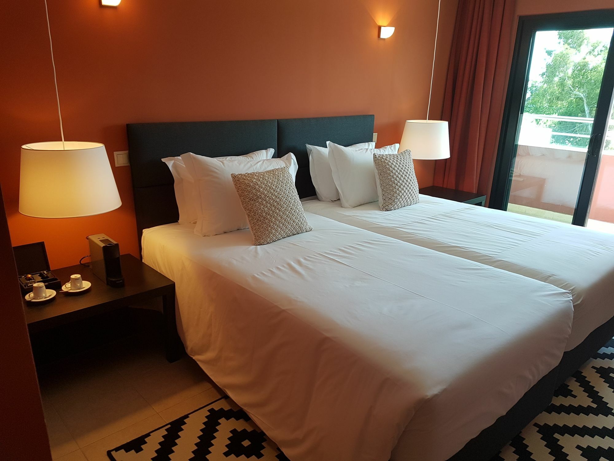 Topazio Vibe Beach Hotel & Apartments - Adults Friendly Албуфейра Екстер'єр фото